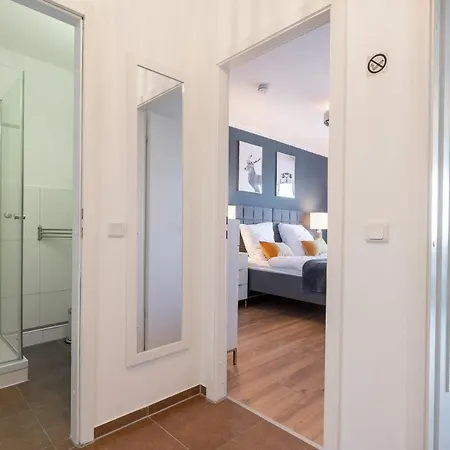 Mooi: Fantastisches Apartment Mit Seeblick Und Stil, Netflix Ploen Exterior photo